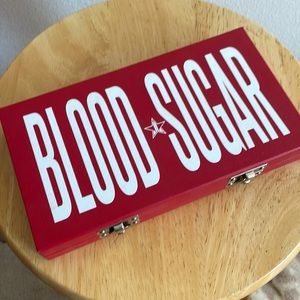 Jeffree Star Blood Sugar palette. Only 4 shades used only 2x.